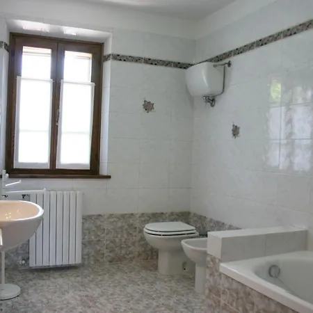 La Querce Sleeps 18 Pool Wifi *